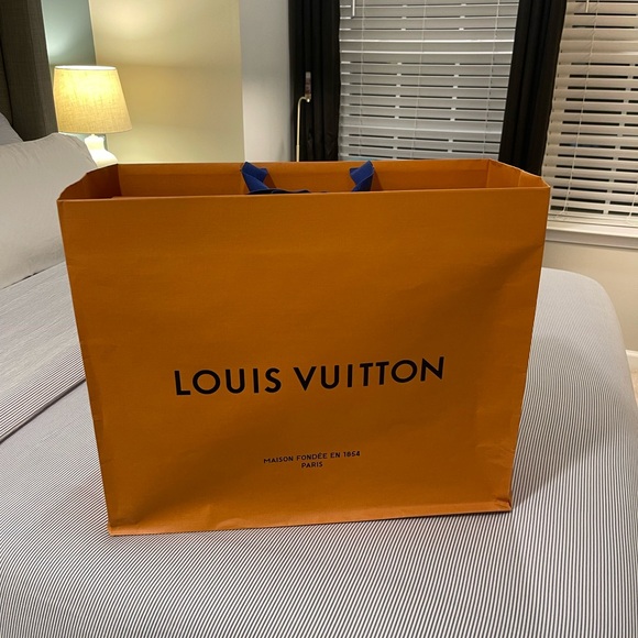 Louis Vuitton Christopher MM Monogram Eclipse Backpack - Picture 6 of 13